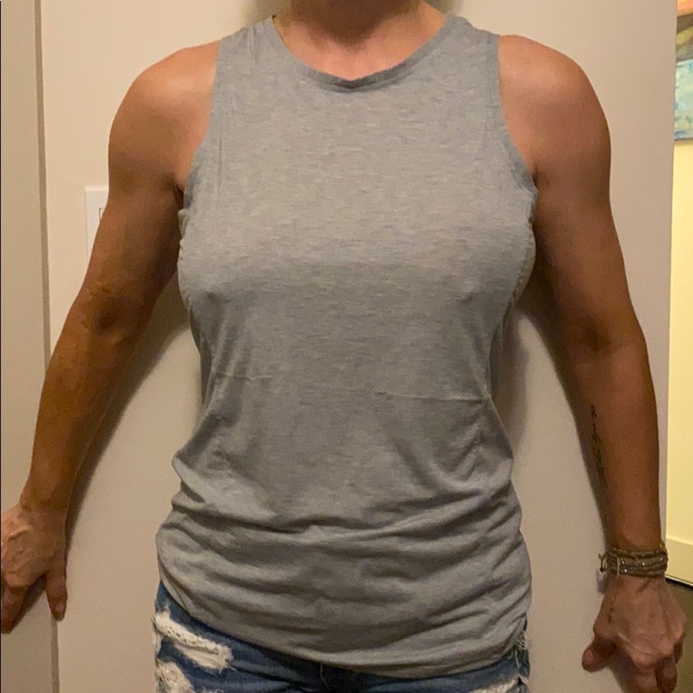 Athlete grey tank top